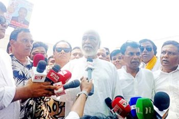 দেশে গণতন্ত্র বাস্তবায়নের জন্য সুষ্ঠু নির্বাচন প্রয়োজন : ড. মঈন খান