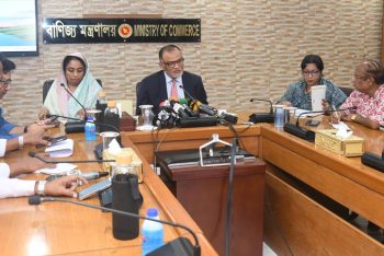 এয়ার টিকিটের অস্বাভাবিক মূল্য বৃদ্ধি নিয়ন্ত্রণে সরকার পদক্ষেপ নিয়েছে : পর্যটন উপদেষ্টা