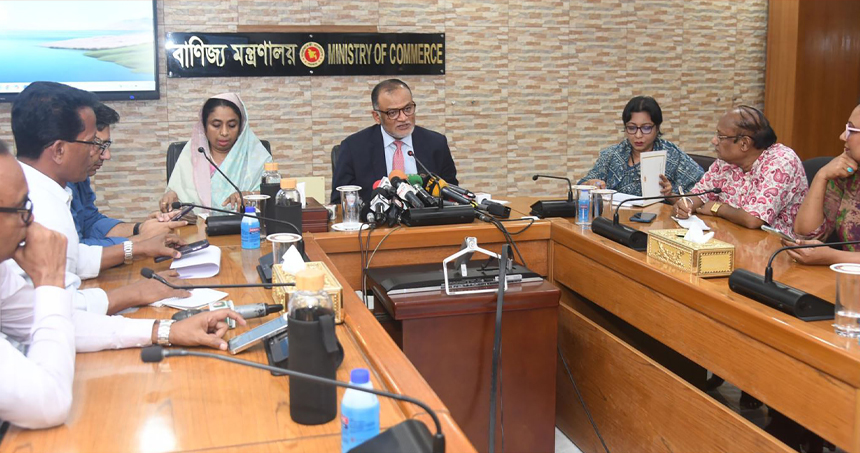 এয়ার টিকিটের অস্বাভাবিক মূল্য বৃদ্ধি নিয়ন্ত্রণে সরকার পদক্ষেপ নিয়েছে : পর্যটন উপদেষ্টা