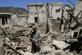 আফগানিস্তানে ভয়াবহ ভূমিকম্পে নিহতের সংখ্যা বেড়ে ১৪০০