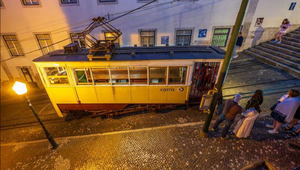 পর্তুগালের লিসবনে ফানিকুলার ট্রাম্প দূর্ঘটনা; জাতীয় শোক ঘোষণা করল দেশটির সরকার