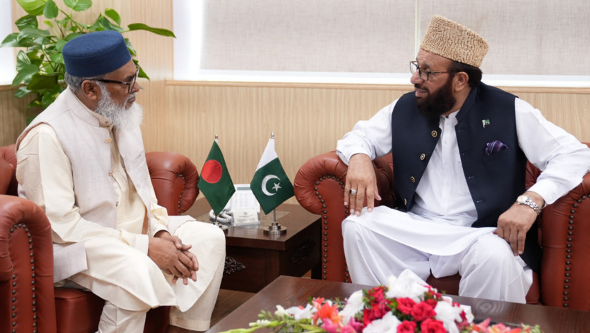 পাকিস্তানে উচ্চশিক্ষার জন্য বাংলাদেশিদের বৃত্তি প্রদানের অনুরোধ ধর্ম উপদেষ্টার