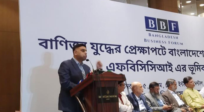 বৈশ্বিক বাণিজ্য যুদ্ধের কারণে বাংলাদেশের সামনে বড় সুযোগ তৈরি হয়েছে : মাসরুর রিয়াজ