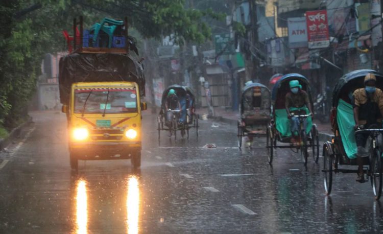 দেশের তিন বিভাগে ধেয়ে আসছে শক্তিশালী বৃষ্টিবলয় “ঈশান-২”