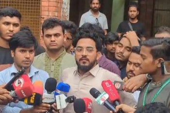 জাকসু নির্বাচন বানচালের আশঙ্কা; জড়ো হচ্ছেন শিক্ষার্থীরা