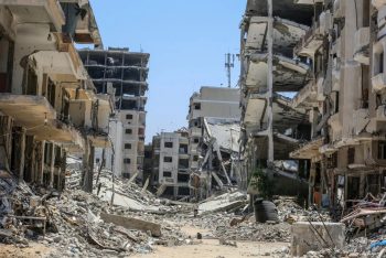 ইসরাইলি হামলায় আরও ৬৫ ফিলিস্তিনি নিহত