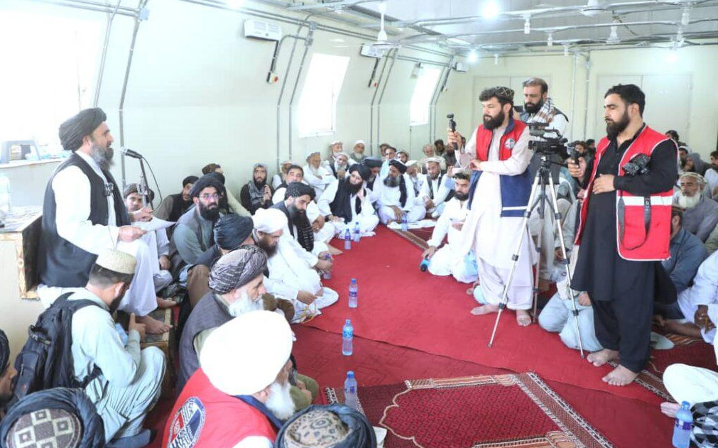 বিশ্বকে আফগানিস্তানের উপর থেকে নিষেধাজ্ঞা তুলে নেওয়ার আহ্বান জানালেন মোল্লা বারাদার