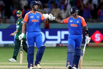 ভারতের দাপটে উড়ে গেল পাকিস্তান