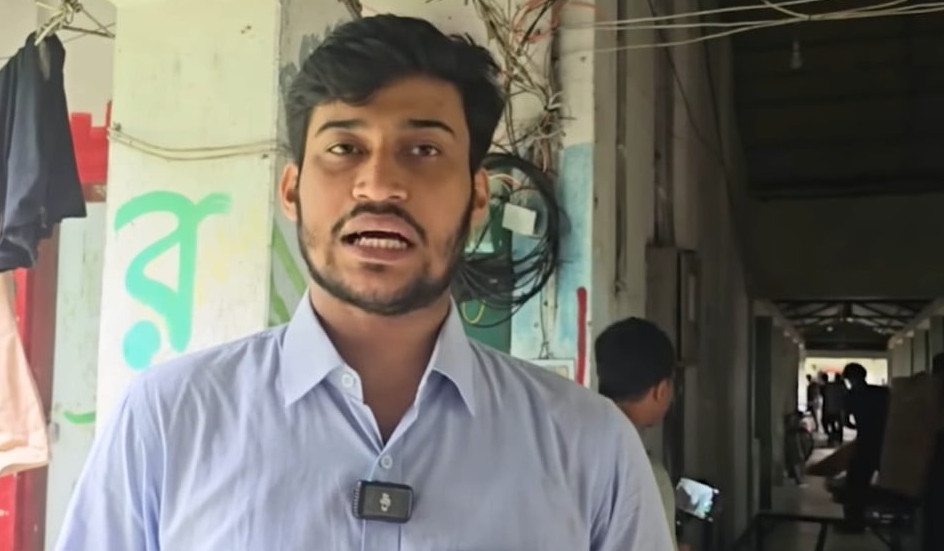 নির্বাচিত হয়েই মহসিন হলের ১০০ শিক্ষার্থীর জন্য খাট ব্যবস্থা করলেন সাদিক