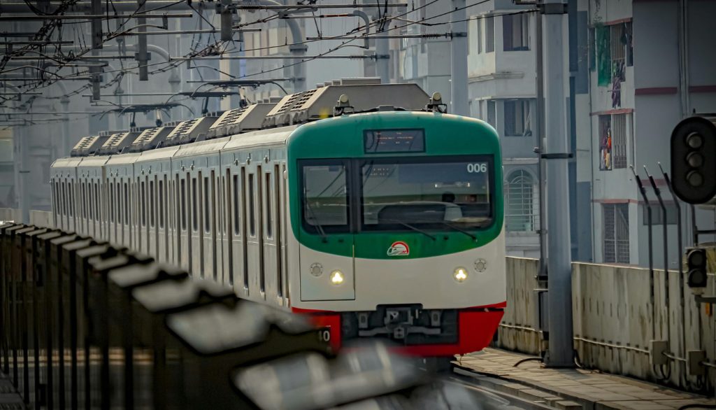 অবশেষে ভোগান্তি কমছে মেট্রো যাত্রীদের; যুক্ত হচ্ছে ১০টি অতিরিক্ত ট্রিপ