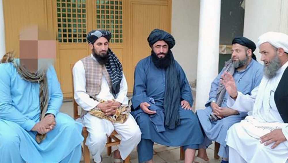 আফগানে বহু বছর ধরে খ্রিস্টান ধর্ম প্রচারের পর ইসলাম গ্রহণ করলেন দম্পতি