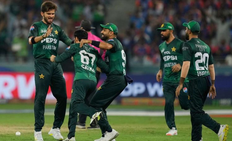 ফাইনালে ম্যাচ ফি ভারতীয় হামলায় নিহতদের উৎসর্গ করল পাকিস্তান