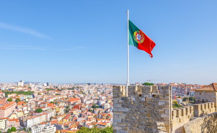 অভিবাসীদের জন্য কঠিন হয়ে যাচ্ছে পর্তুগাল; দাপট বাড়ছে ডানপন্থী দলের