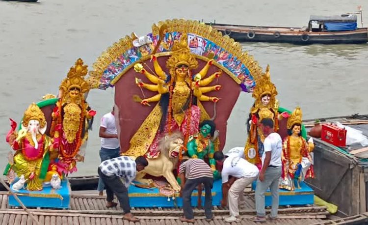 ভারতে দুর্গা বিসর্জন দিতে গিয়ে ১৩ জনের মৃত্যু; যাদের মধ্যে ১০ জনই শিশু