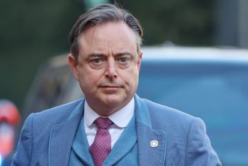 বেলজিয়ামের প্রধানমন্ত্রীর ওপর ড্রোন হামলার ষড়যন্ত্র; গ্রেপ্তার ৩