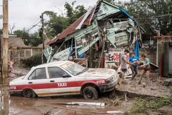 ভারী বর্ষণে মেক্সিকোতে বন্যা; নিহত অন্তত ৪৪