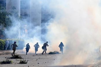 পাকিস্তানে ইসরাইলবিরোধী বিক্ষোভে পুলিশের বাধা; ভয়াবহ সংঘর্ষে নিহত ৫