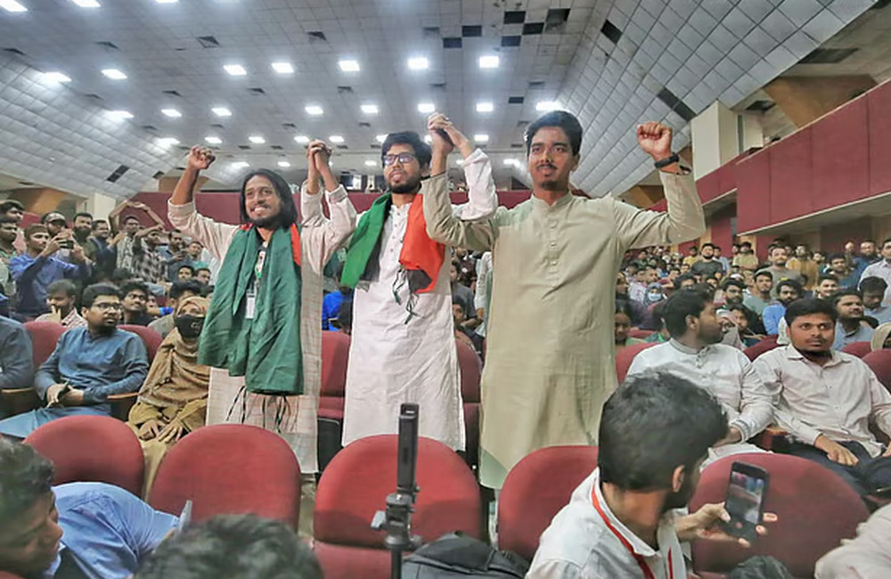 রাকসু নির্বাচন : ২৩ পদের ২০টিতেই জিতেছে শিবির