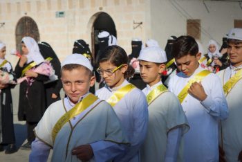 সিরিয়ার আলেপ্পোতে ৫৪ কুরআনের হাফেজকে সংবর্ধনা