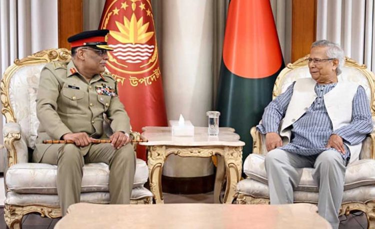 প্রধান উপদেষ্টার সঙ্গে পাক যৌথ বাহিনীর চেয়ারম্যানের সৌজন্য সাক্ষাৎ