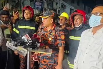 মিরপুরের আগুন পুরোপুরি নেভাতে কয়েকদিন লাগতে পারে: ফায়ার সার্ভিস মহাপরিচালক