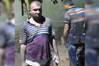 পুলিশের উপর হামলা চালিয়ে হাতকড়াসহ আওয়ামী লীগ নেতা ছিনতাই