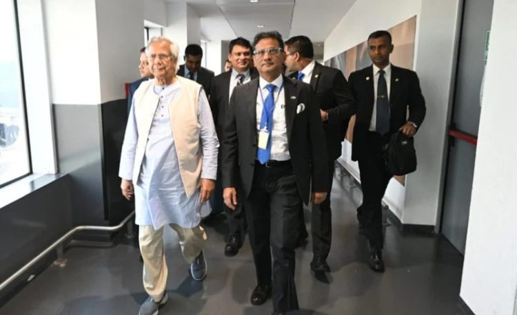 ইতালি পৌঁছেছেন প্রধান উপদেষ্টা ড. মুহাম্মদ ইউনূস