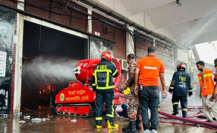 শাহজালাল বিমানবন্দরের আগুন সম্পূর্ণ নিয়ন্ত্রণে