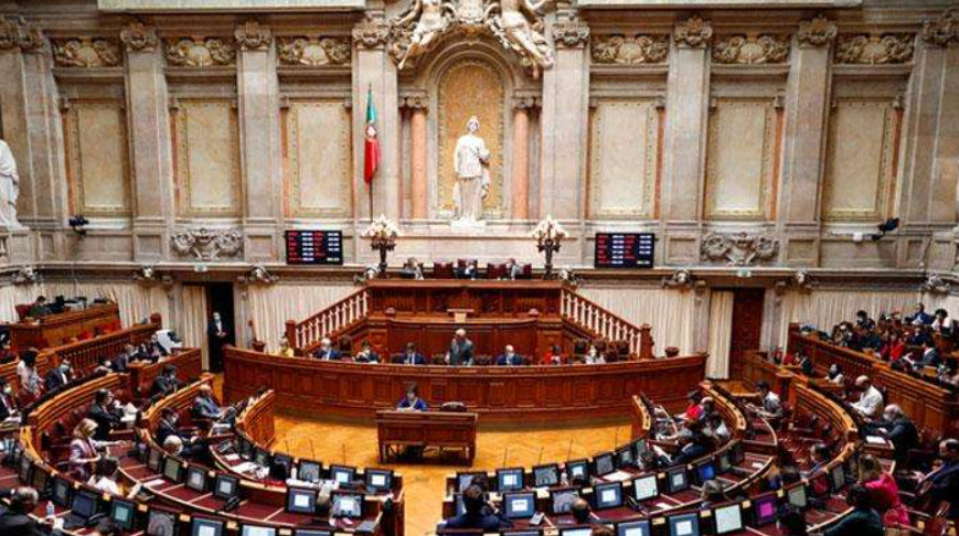 পর্তুগালে অভিবাসন নিয়ন্ত্রণে সংসদে নতুন আইন: কঠোরতা পারিবারিক ভিসায়