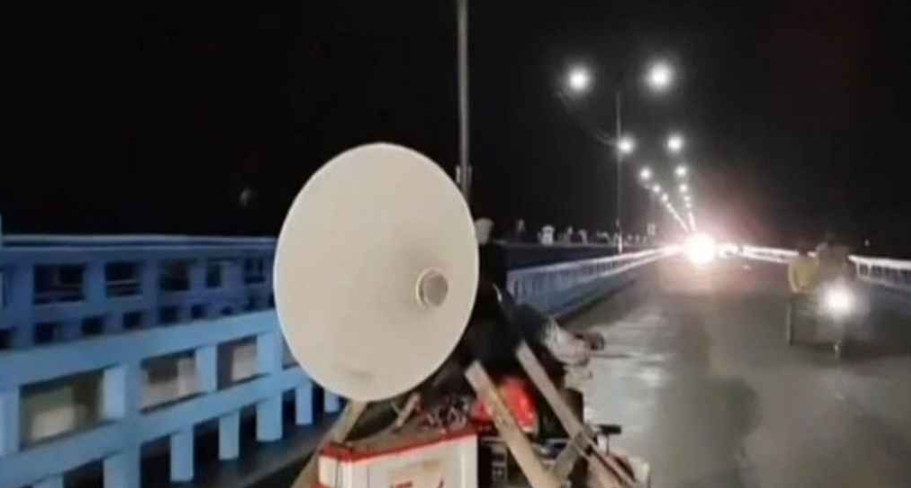 তিস্তা নদীতে পানি বৃদ্ধি, তীরবর্তী এলাকায় রেড অ্যালার্ট জারি করে মাইকিং