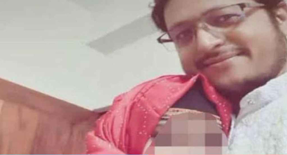 স্কুলছাত্রী নিয়ে উধাও শিক্ষক