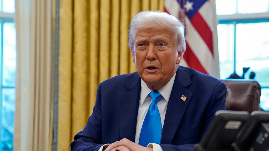 বিশ্বকে ১৫০ বার উড়িয়ে দেওয়ার মতো পরমাণু অস্ত্র আছে আমেরিকার