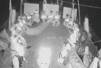 গ্লোবাল সুমুদ ফ্লোটিলায় ইসরায়েলি হামলা, শতাধিক কর্মী আটক