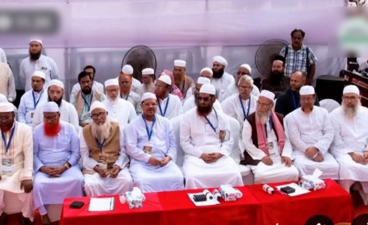 চলছে জামায়াতসহ সমমনা ৮ দলের সমাবেশ; পল্টন মোড়ে জনস্রোত