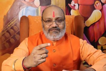 দারুল উলূম দেওবন্দসহ ৪ প্রতিষ্ঠানে গোলাবর্ষণের হুমকি হিন্দুদের ধর্মীয় নেতার