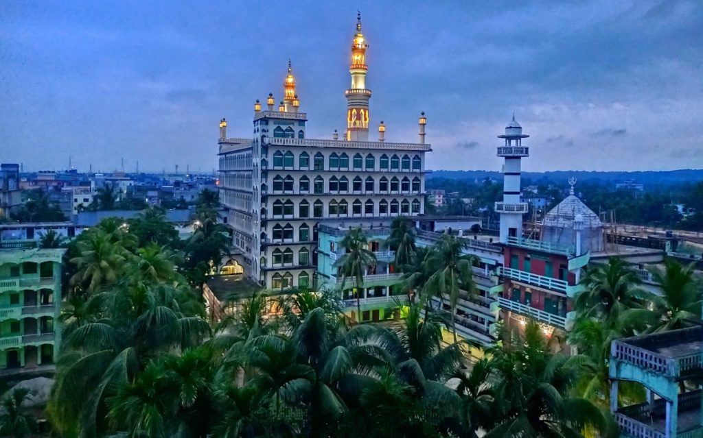 ২১ নভেম্বর হাটহাজারী মাদরাসার মাহফিল