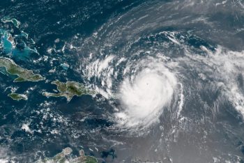 ভূমিকম্পের পর এবার ধেয়ে আসছে শক্তিশালী ঘূর্ণিঝড়