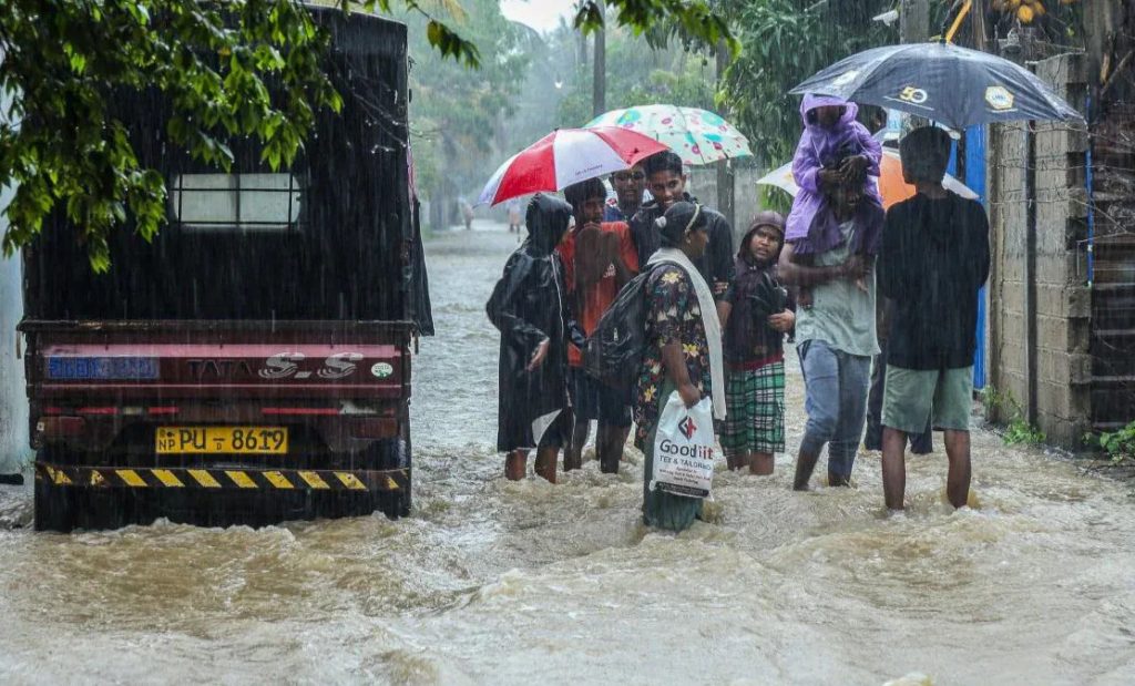 শ্রীলঙ্কায় বন্যা ও ভূমিধস; মৃতের সংখ্যা বেড়ে ১২৩