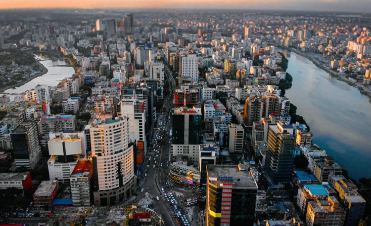 ৬ দশমিক ৯ মাত্রার ভূমিকম্পে ঢাকায় ২ লাখ মানুষের মৃত্যু হতে পারে: রাজউক