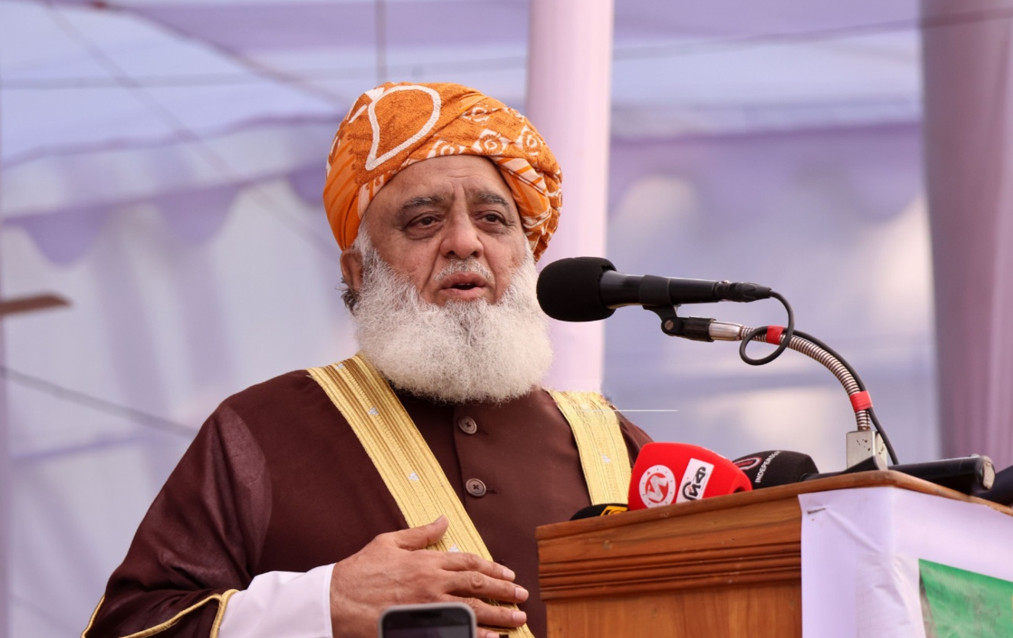 বাংলাদেশ-পাকিস্তানের মুসলমানরা একই উম্মাহর অংশ: মাওলানা ফজলুর রহমান