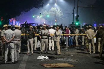 নয়াদিল্লিতে ভয়াবহ বিস্ফোরণ; নিহত ৮, আহত অনেকে