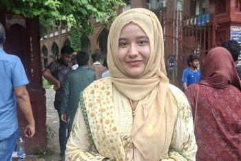 ডাকসু সদস্য রাফিয়ার বাড়িতে ককটেল নিক্ষেপ, অগ্নিসংযোগ