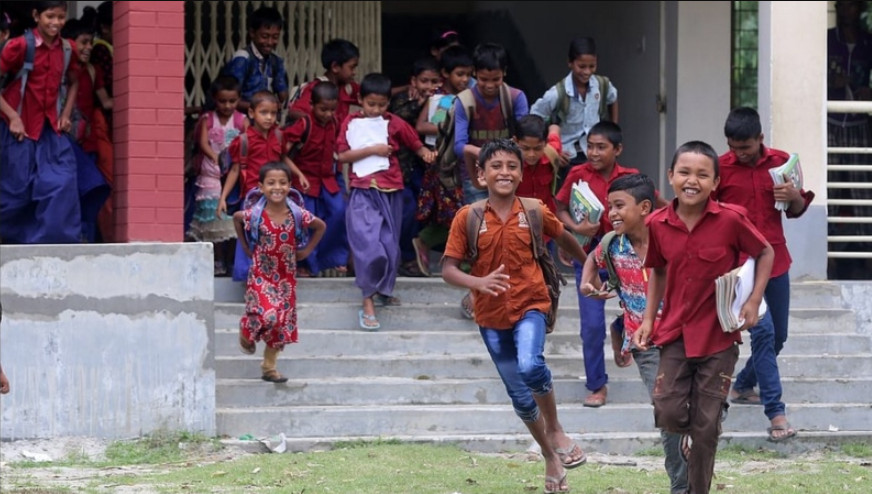 লম্বা ছুটিতে যাচ্ছে সব শিক্ষাপ্রতিষ্ঠান