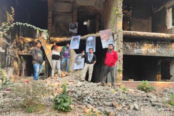 ধানমন্ডি বত্রিশে ঝুলানো হলো ভাসানী ও হাদির ছবি