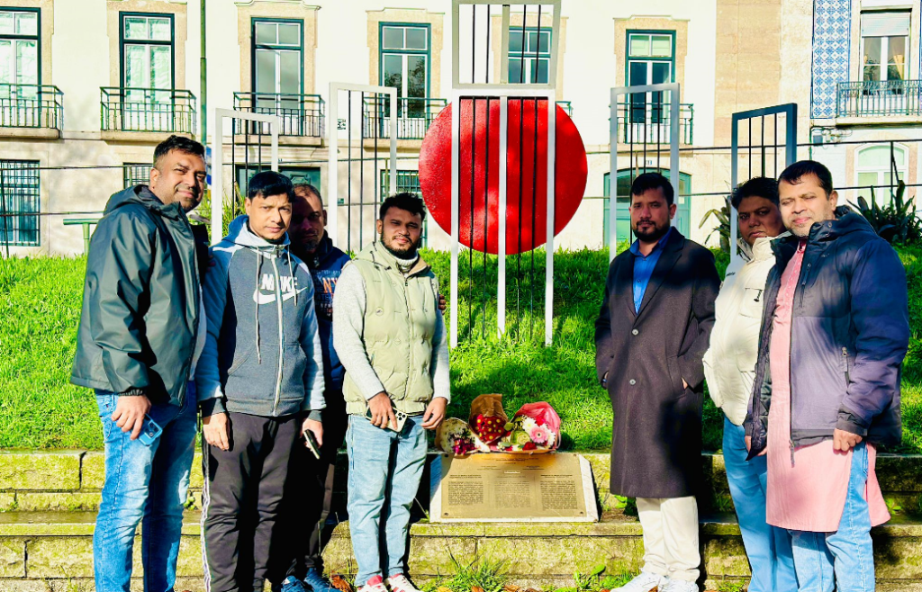 বিজয় দিবস উপলক্ষে লিসবনের শহীদ মিনারে প্রবাসীদের শ্রদ্ধা