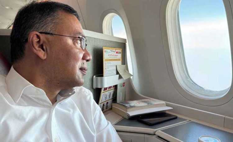 ঢাকায় অবতরণ করলো তারেক রহমানের বিমান