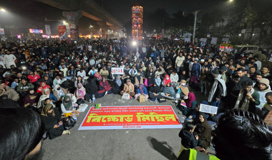 হাদি হত্যার বিচারের দাবিতে আট বিভাগে সর্বাত্মক অবরোধের ডাক