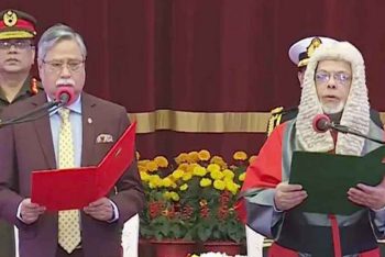 শপথ নিলেন নতুন প্রধান বিচারপতি জুবায়ের রহমান চৌধুরী