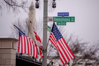 আমেরিকার ভ্রমণ নিষেধাজ্ঞায় যুক্ত হচ্ছে আরও বহু দেশ; তালিকায় কারা?