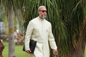 মোদির ‘বোন’ হাসিনাকে বাংলাদেশে পাঠাতে বললেন আসাদউদ্দিন ওয়াইসি